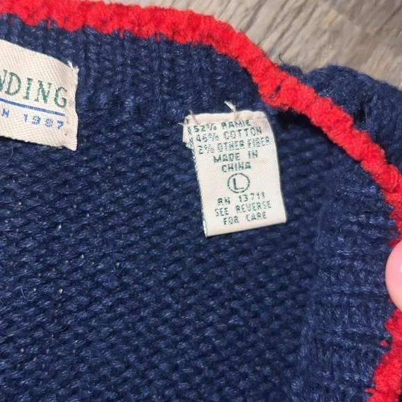 Vintage 80’s / 90’s Marsh Landing Large Navy Patriotic Sweater with Stars - Picture 3 of 6